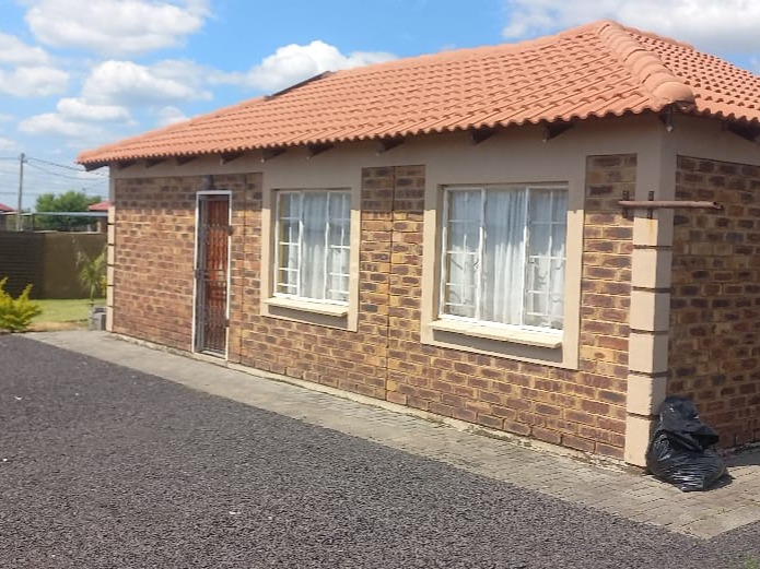 3 Bedroom Property for Sale in Seraleng North West